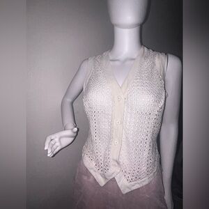 Giuseppe collection
eyelet vest